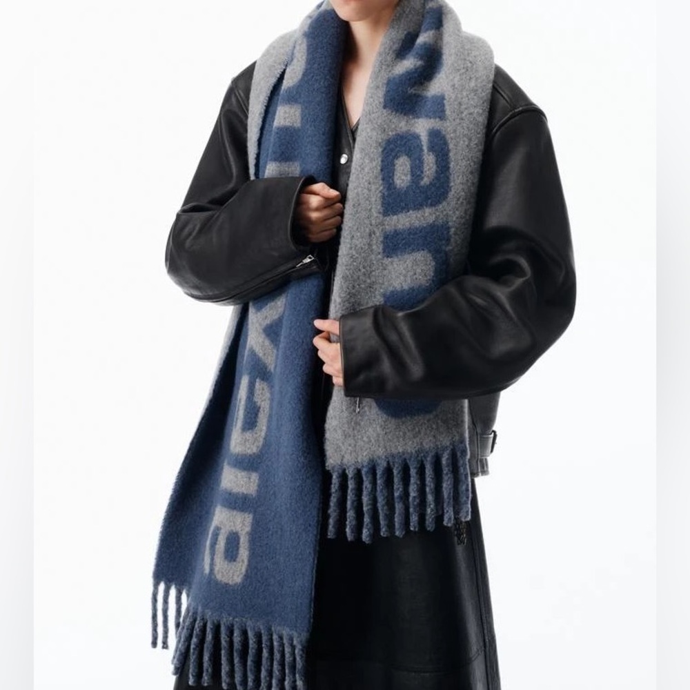 Stylish Blue and Gray Scarf